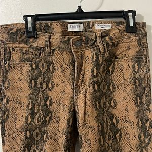 Kensie Jeans Snake Print The Effortless Ankle